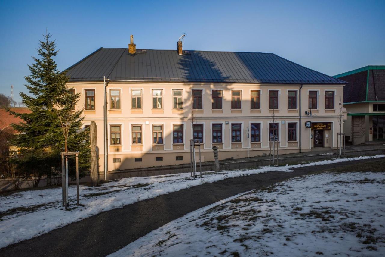 Apartman Hotel Vomocil Bystre Kültér fotó